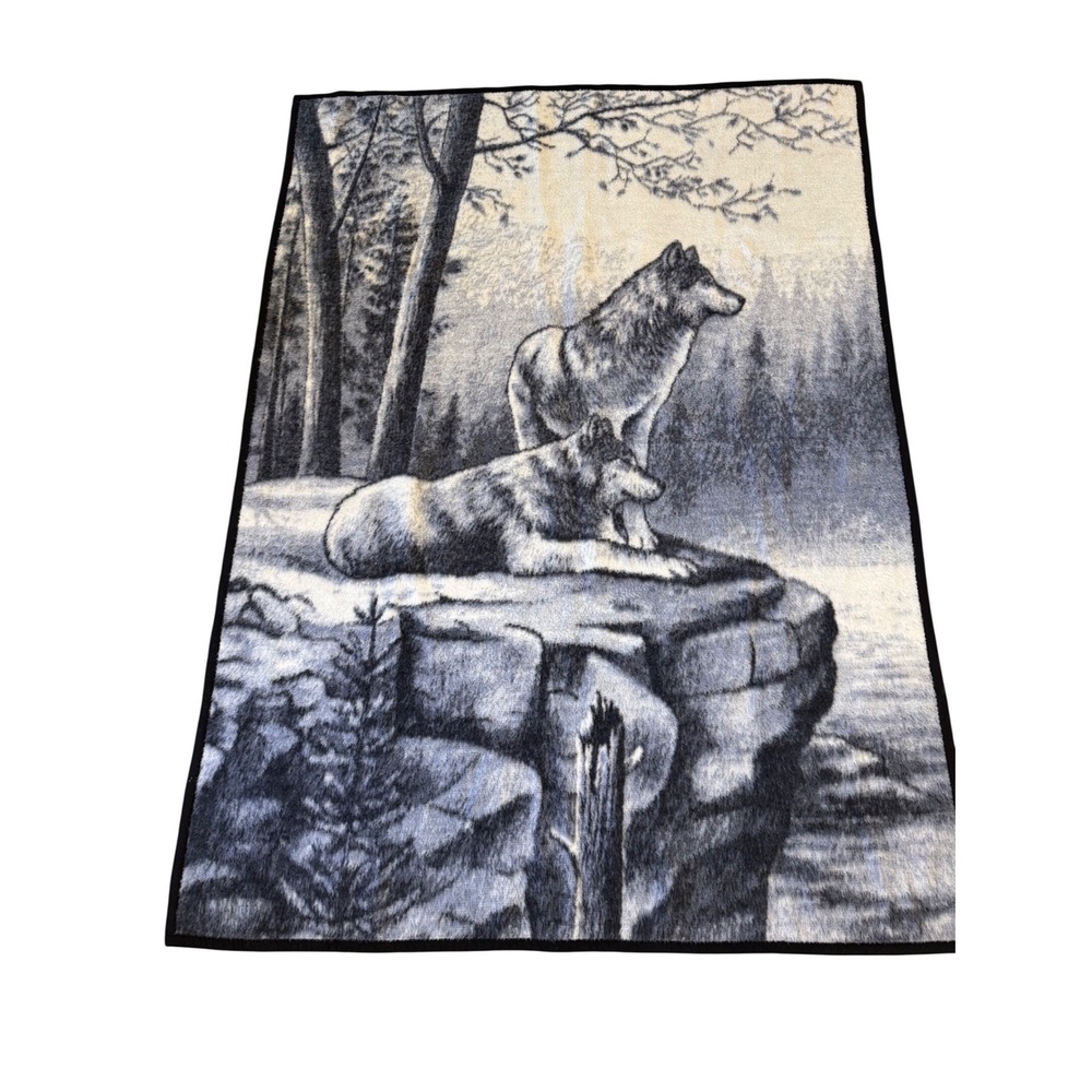 Biederlack of America Wolf Fleece Blanket Made in Germany Grey 52x76 Lodge